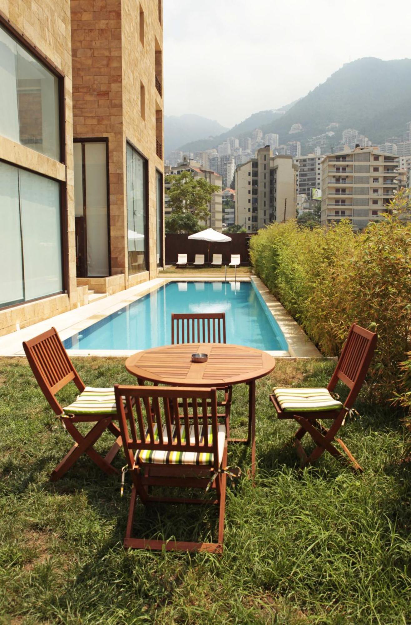 Reston Hotel Jounieh Ngoại thất bức ảnh